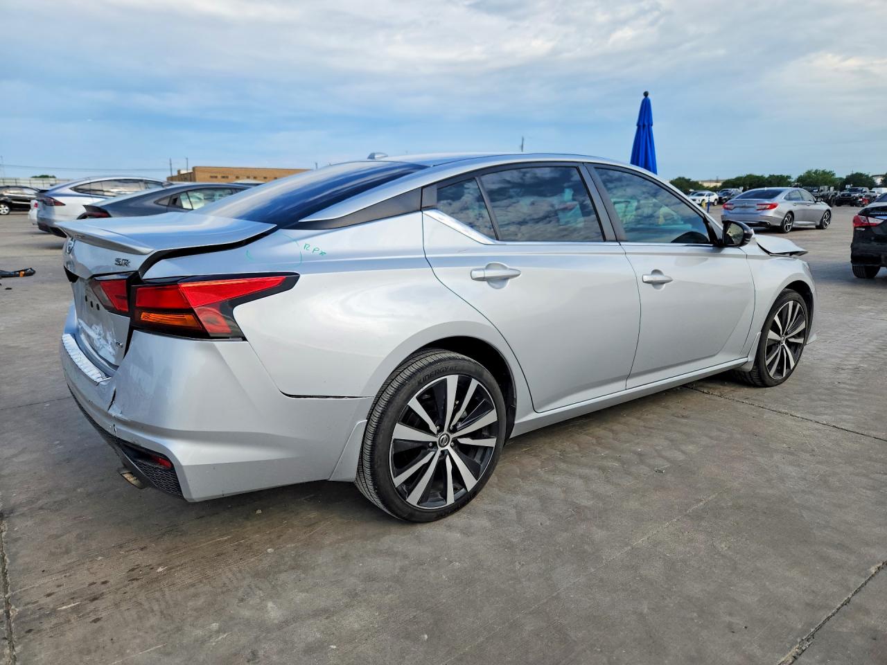 Nissan Altima Sr