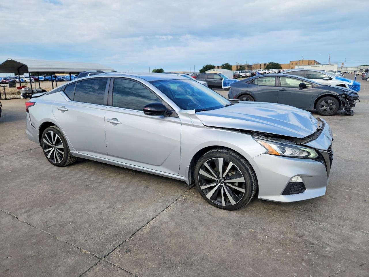Nissan Altima Sr