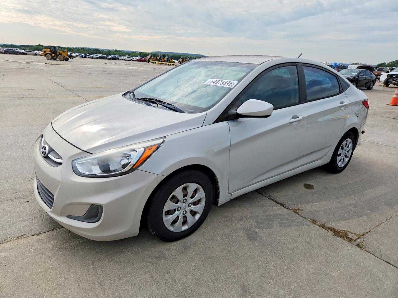 Salvage Hyundai ACCENT Image