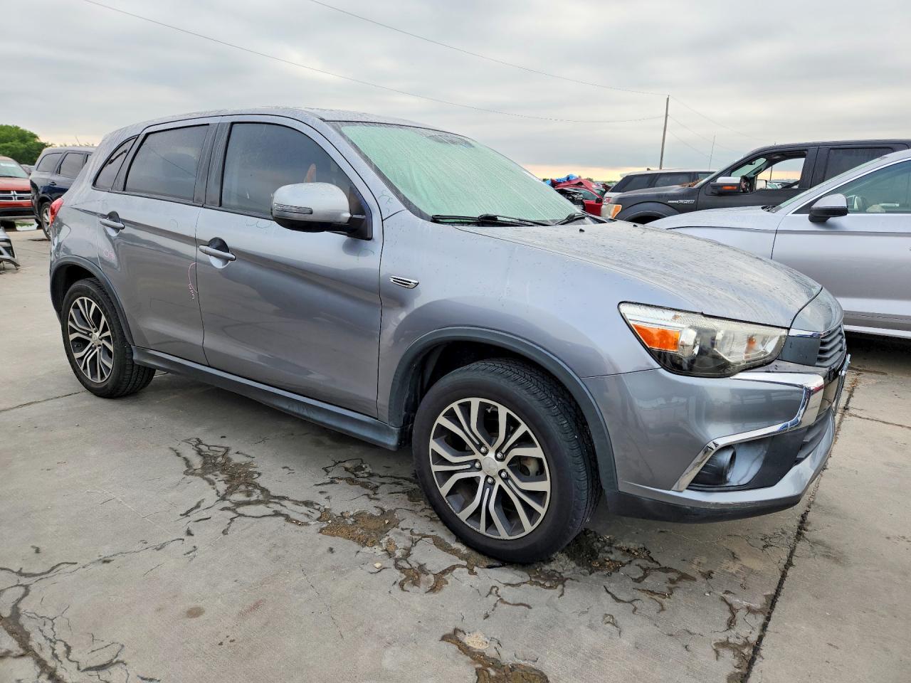Mitsubishi Outlander Es