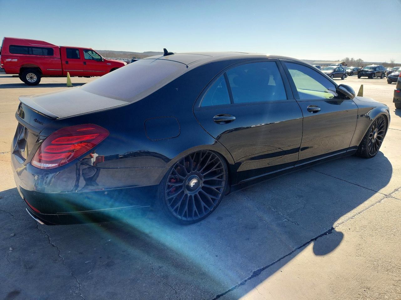 Mercedes-Benz S-Class 550