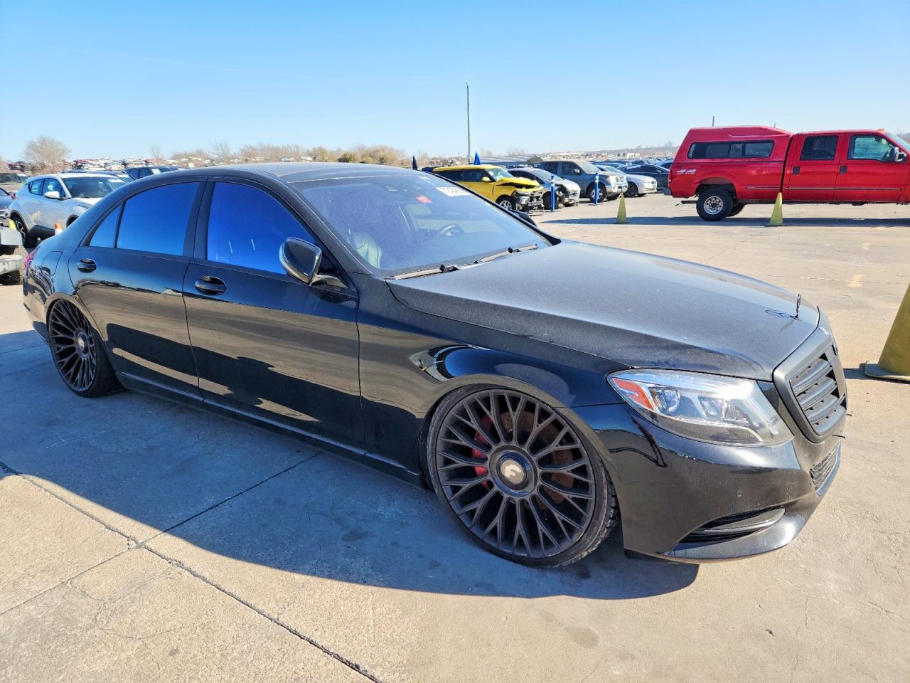 Mercedes-Benz S-Class 550