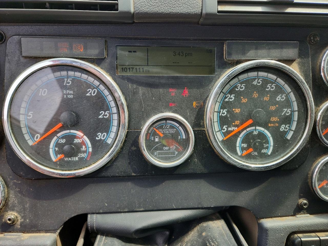 Freigliner Cascadia 125
