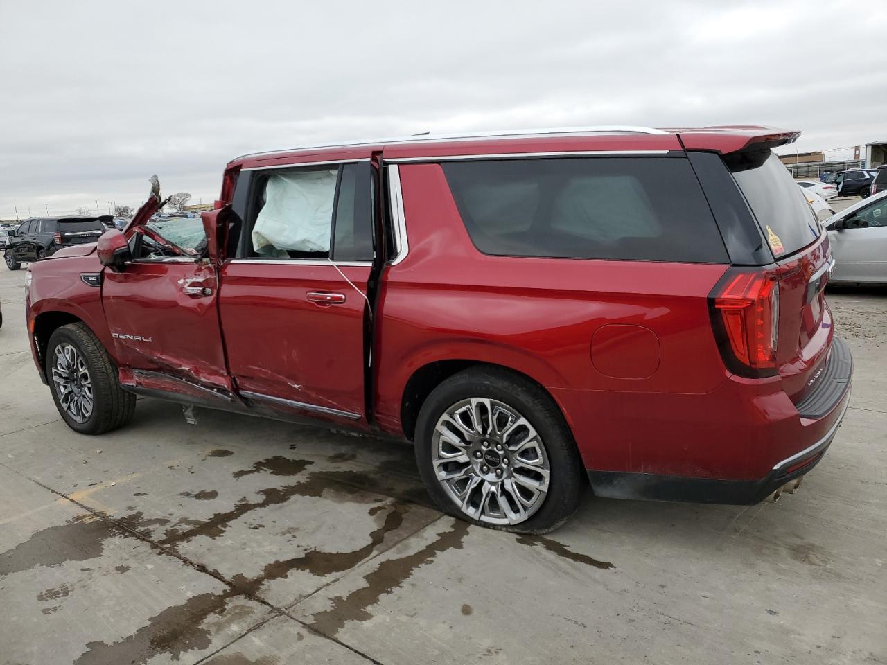GMC Yukon Denali Ultimate