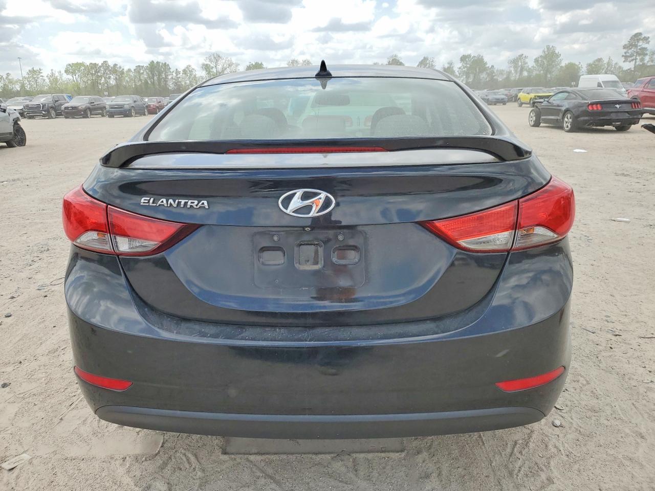 Hyun ELANTRA