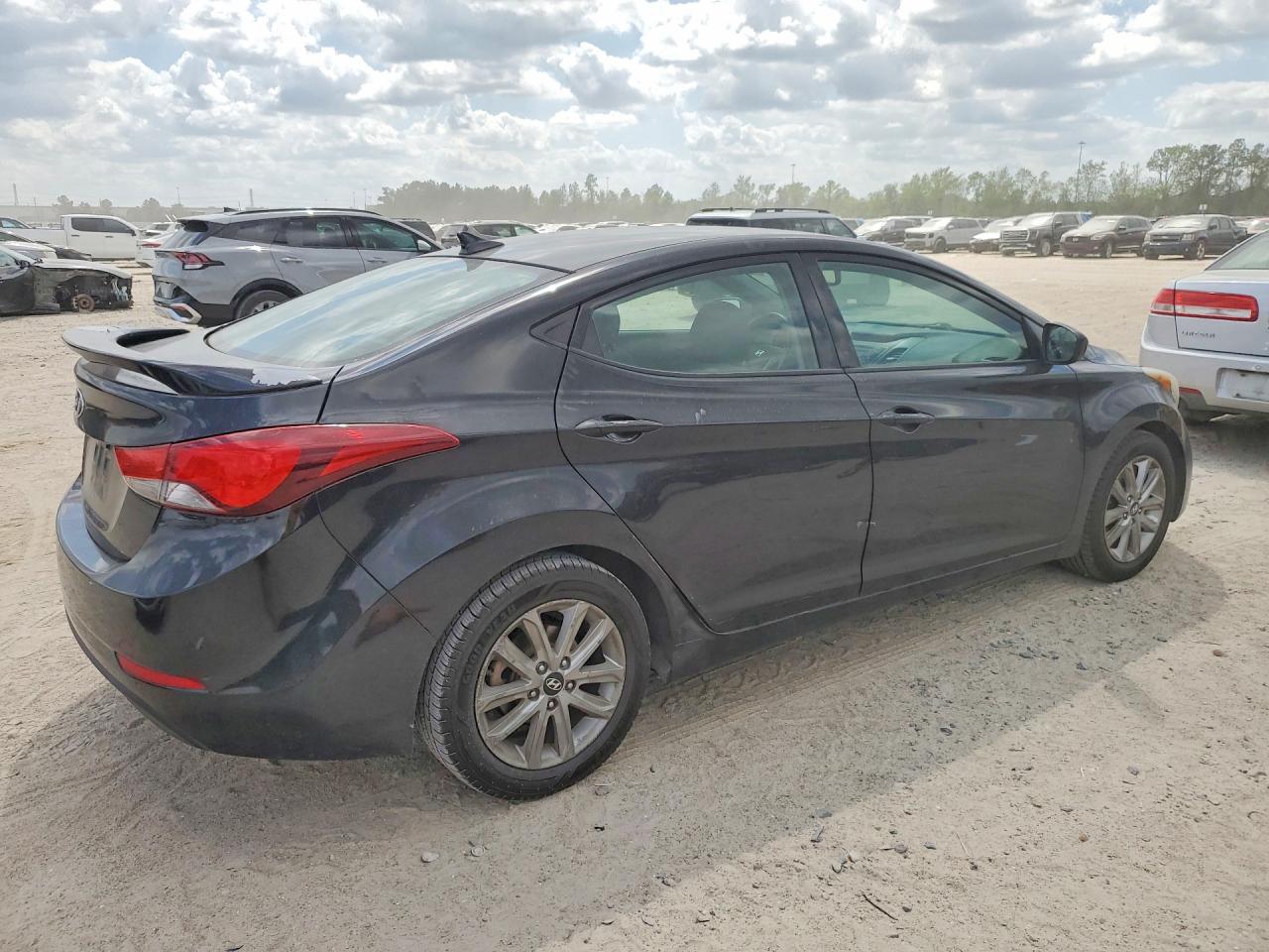 Hyun ELANTRA
