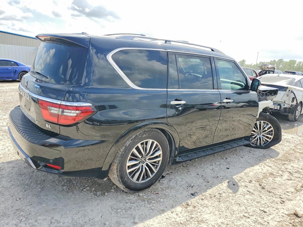 Nissan Armada Sl