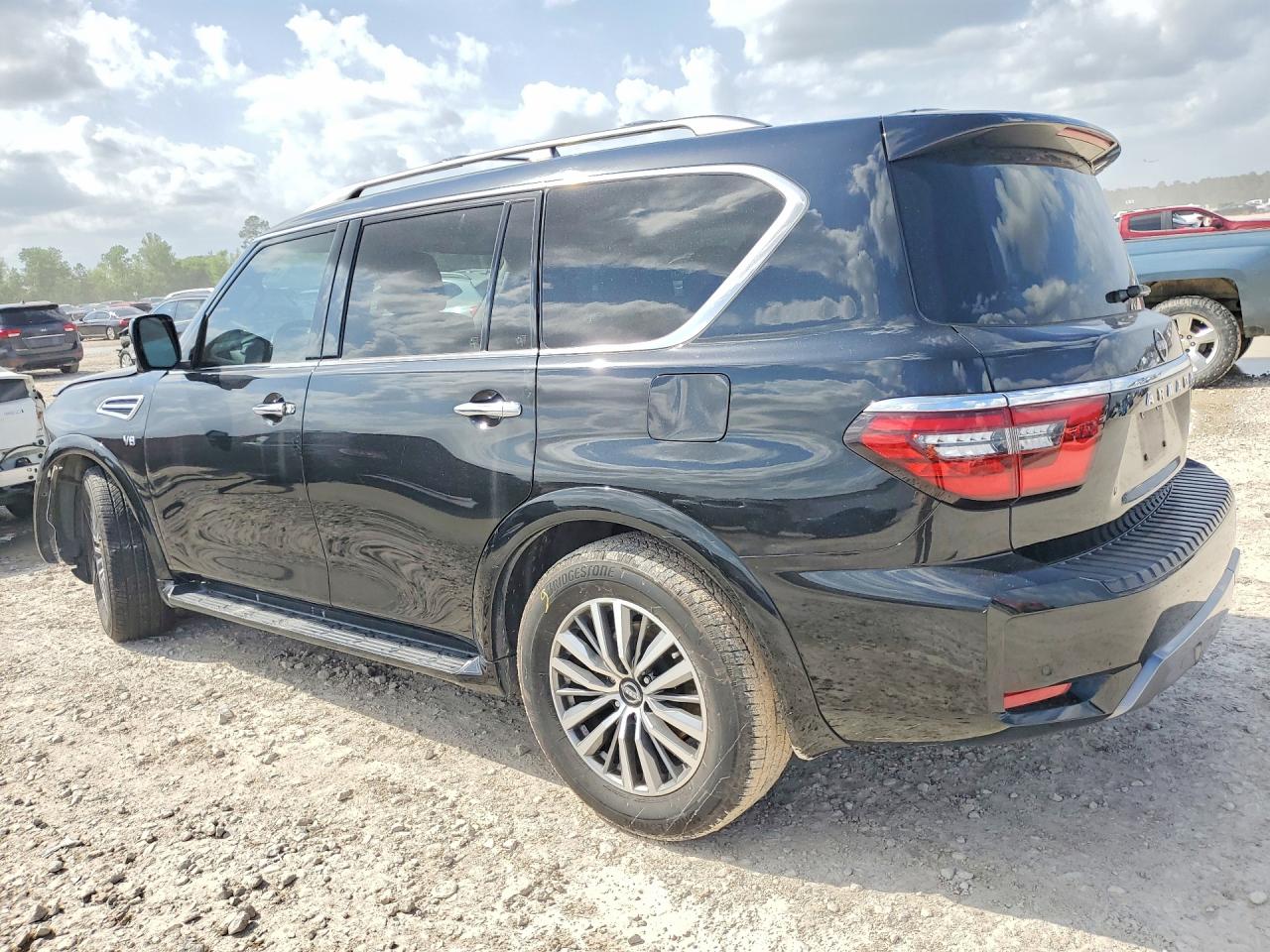 Nissan Armada Sl