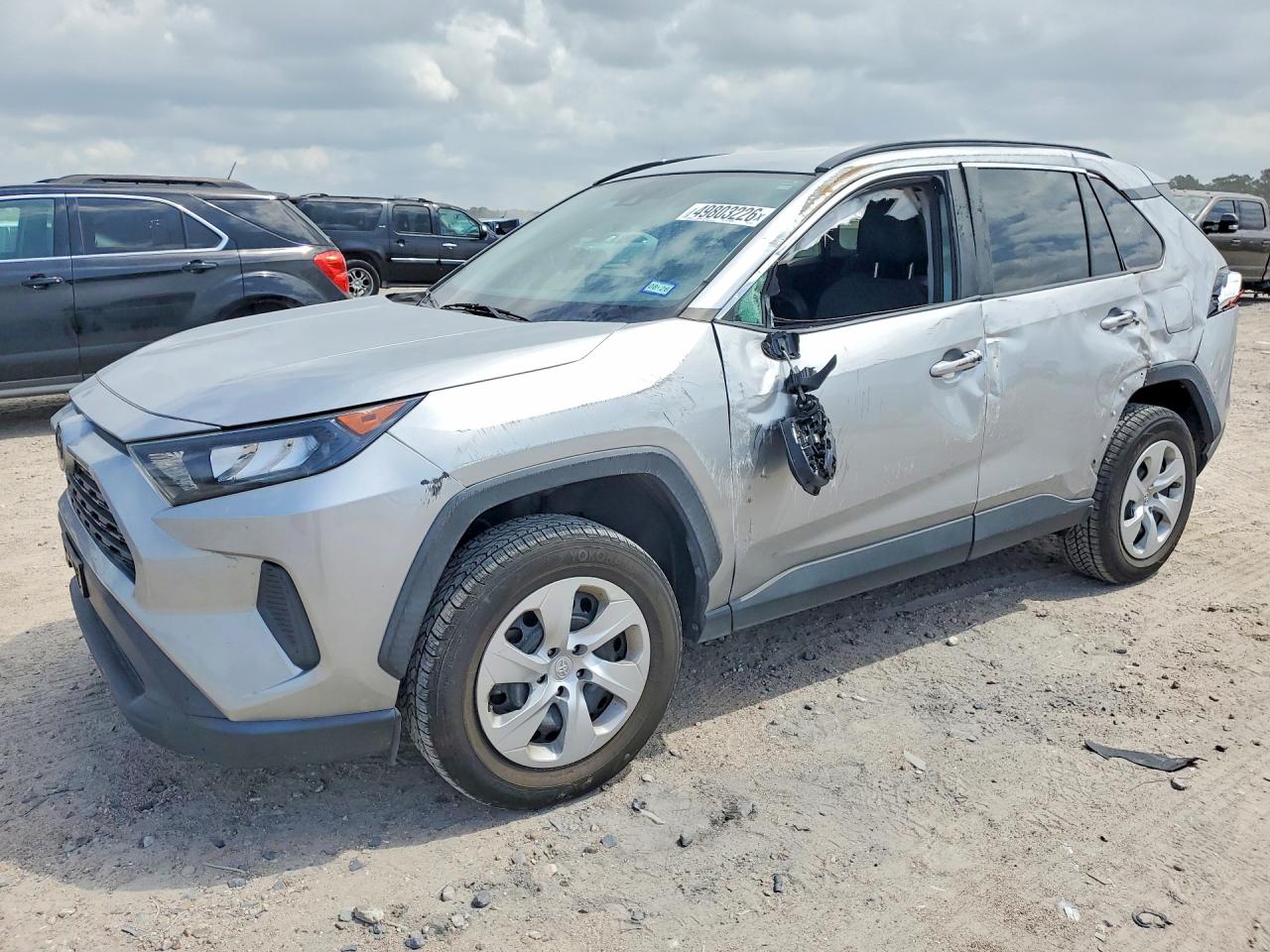 Salvage Toyota RAV4 Image