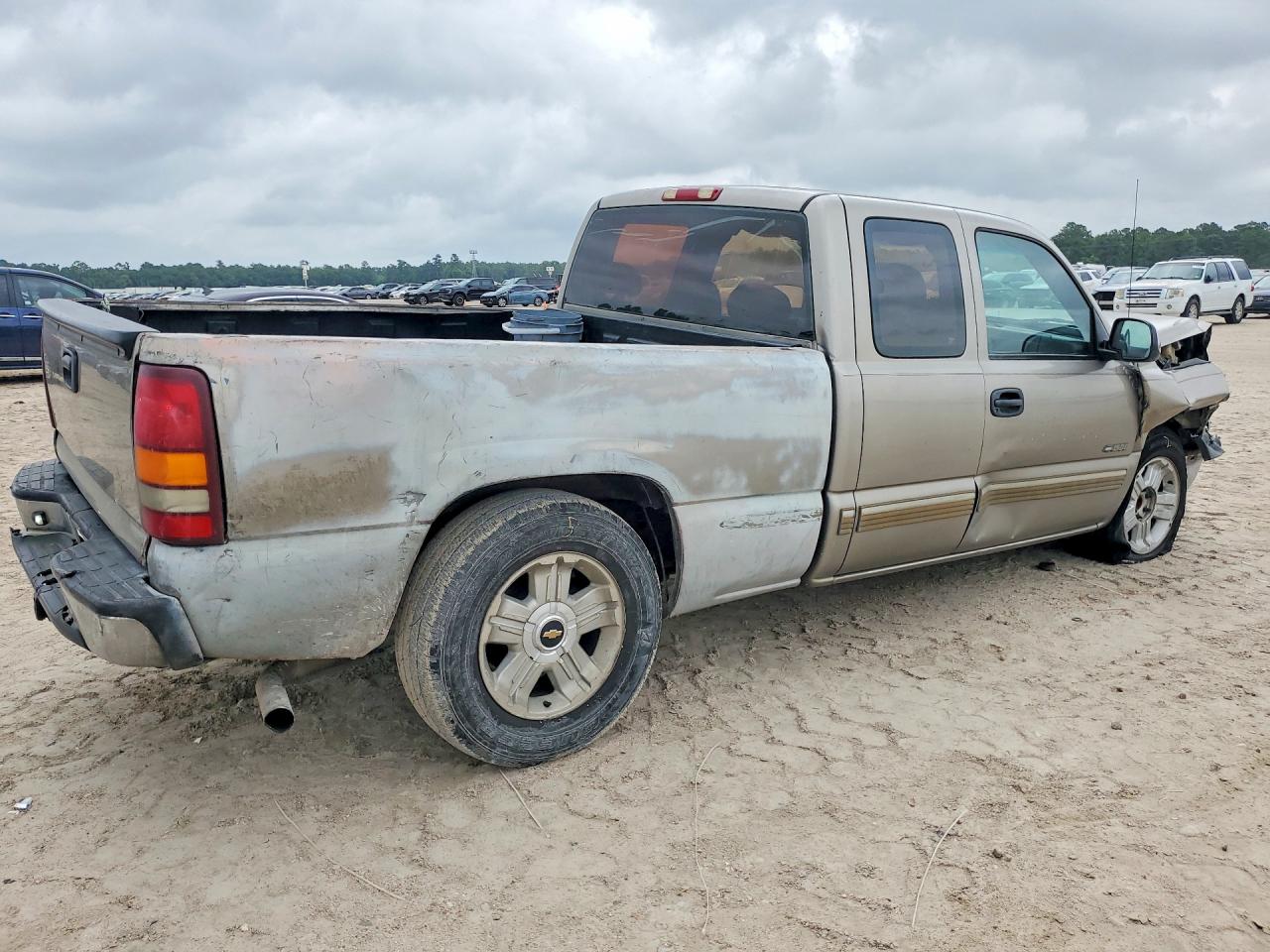 Chevrolet Silverado C1500