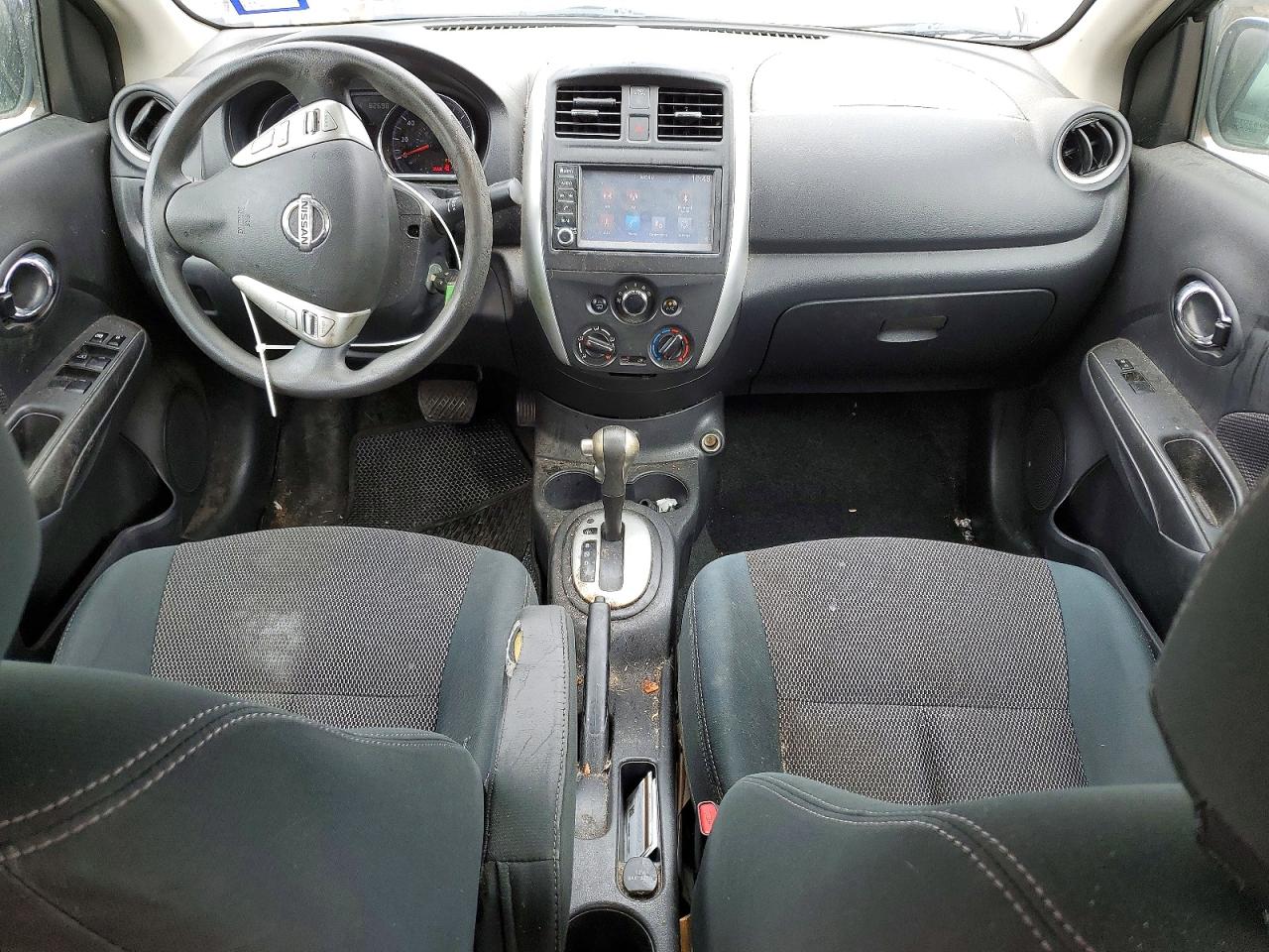 Nissan Versa Sv