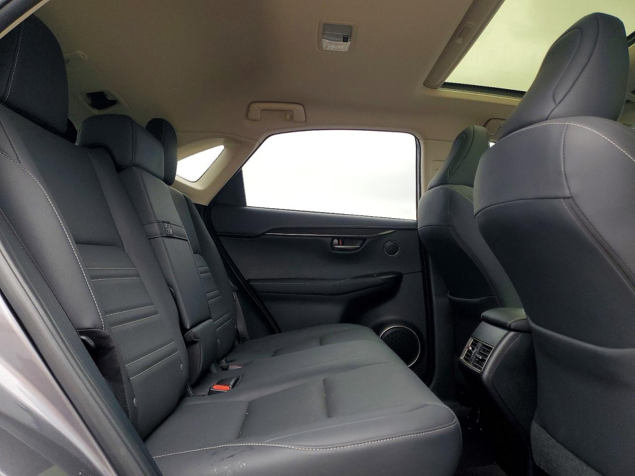 Lexus NX 300