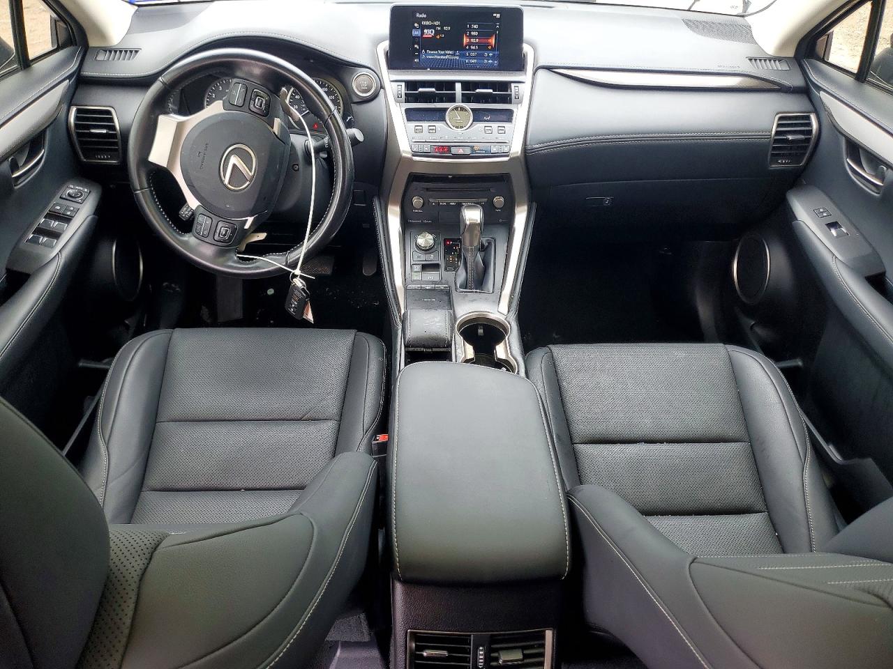 Lexus NX 300