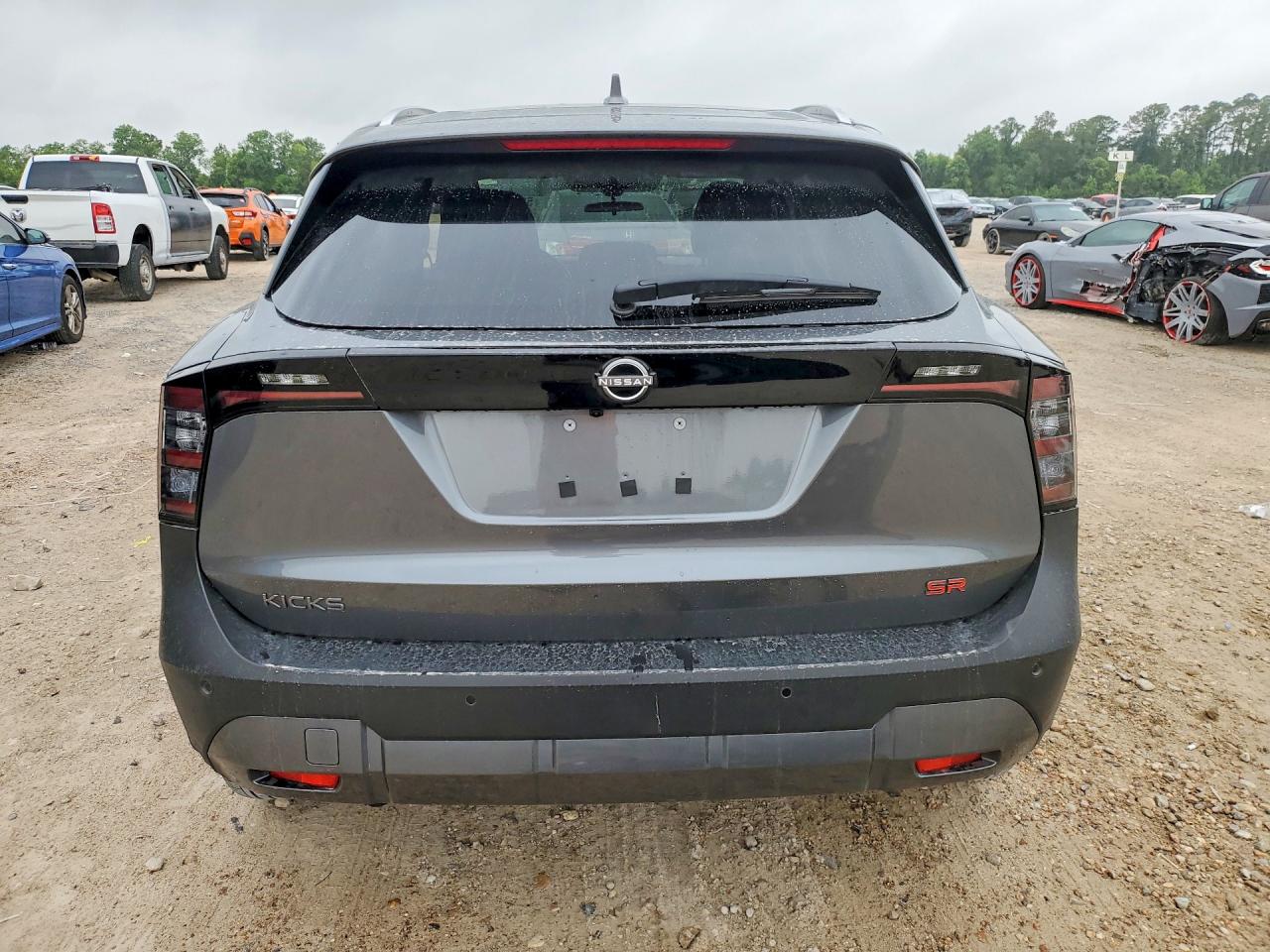 Nissan Kicks Sr