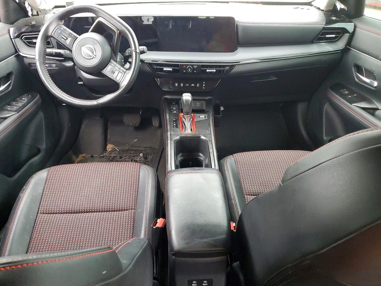 Nissan Kicks Sr