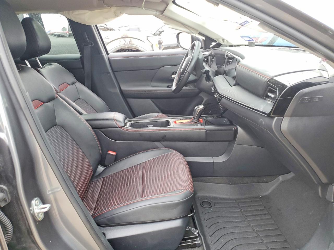 Nissan Kicks Sr