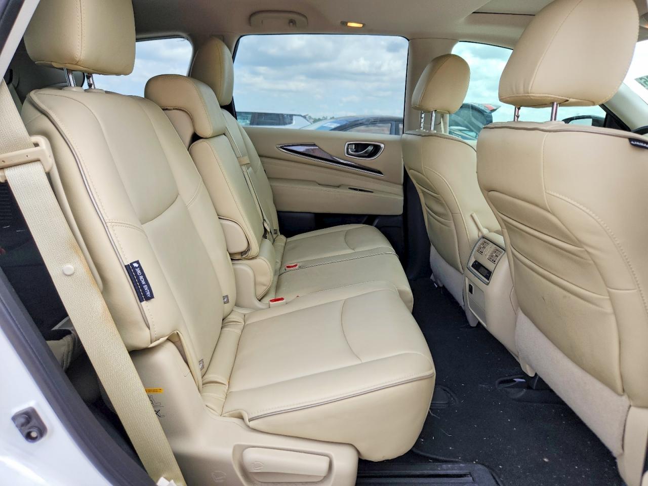 INFINITI Qx Pure