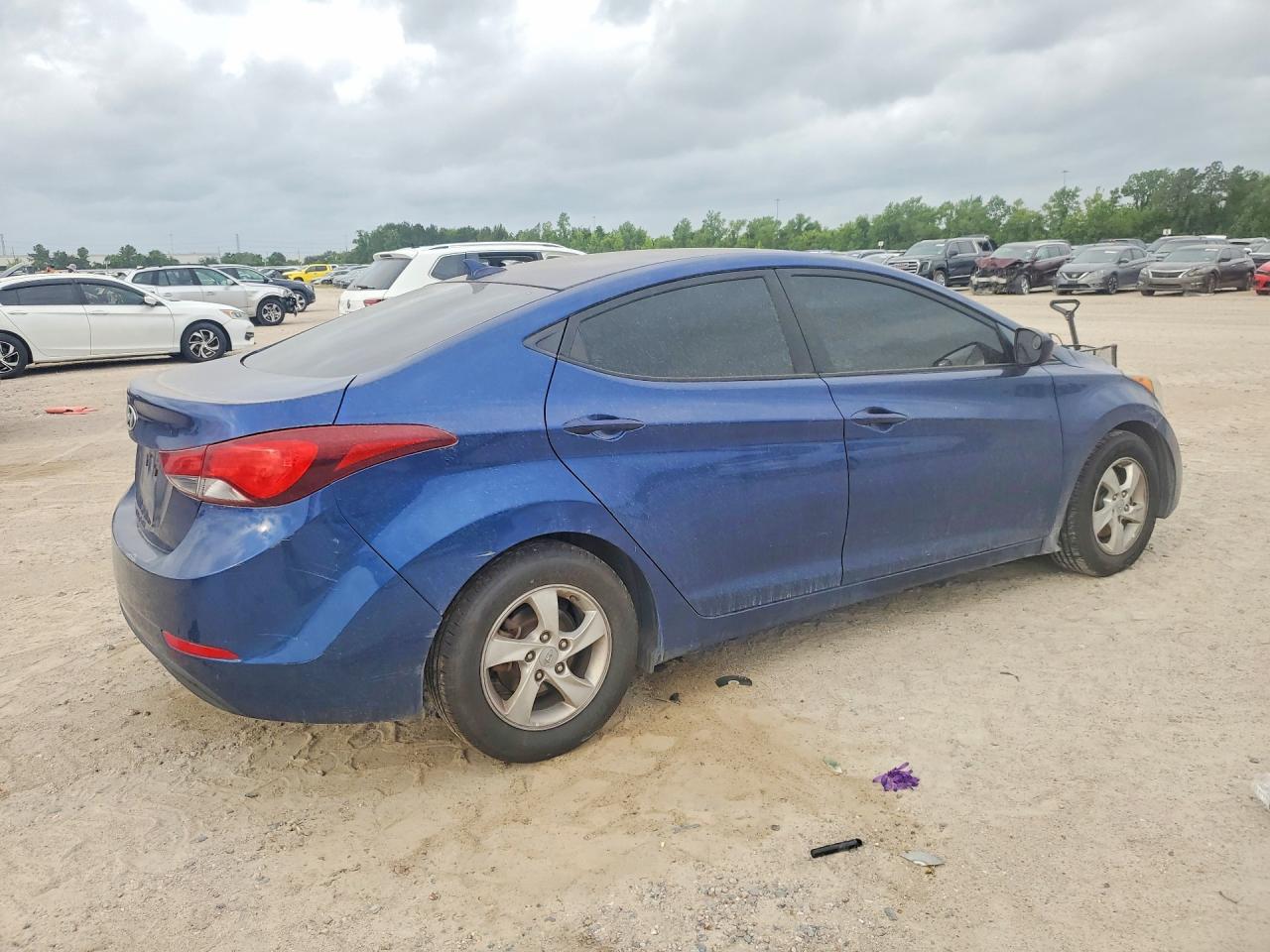 Hyundai ELANTRA Se