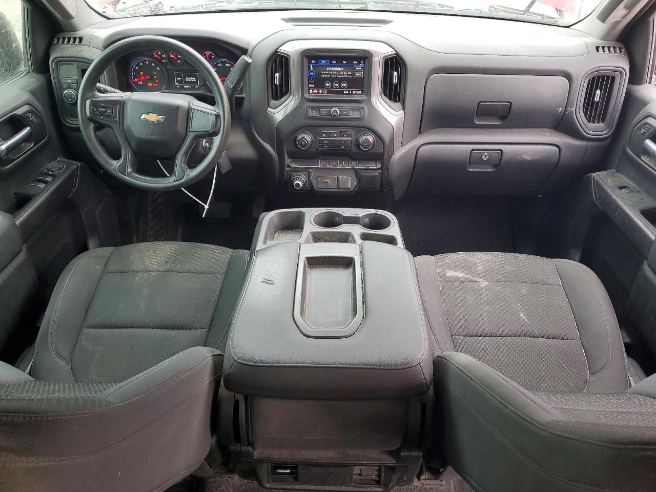 Chevrolet Silverado C1500 Custom