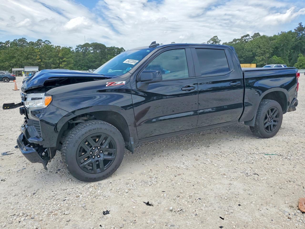 Salvage Chevrolet Silverado Image