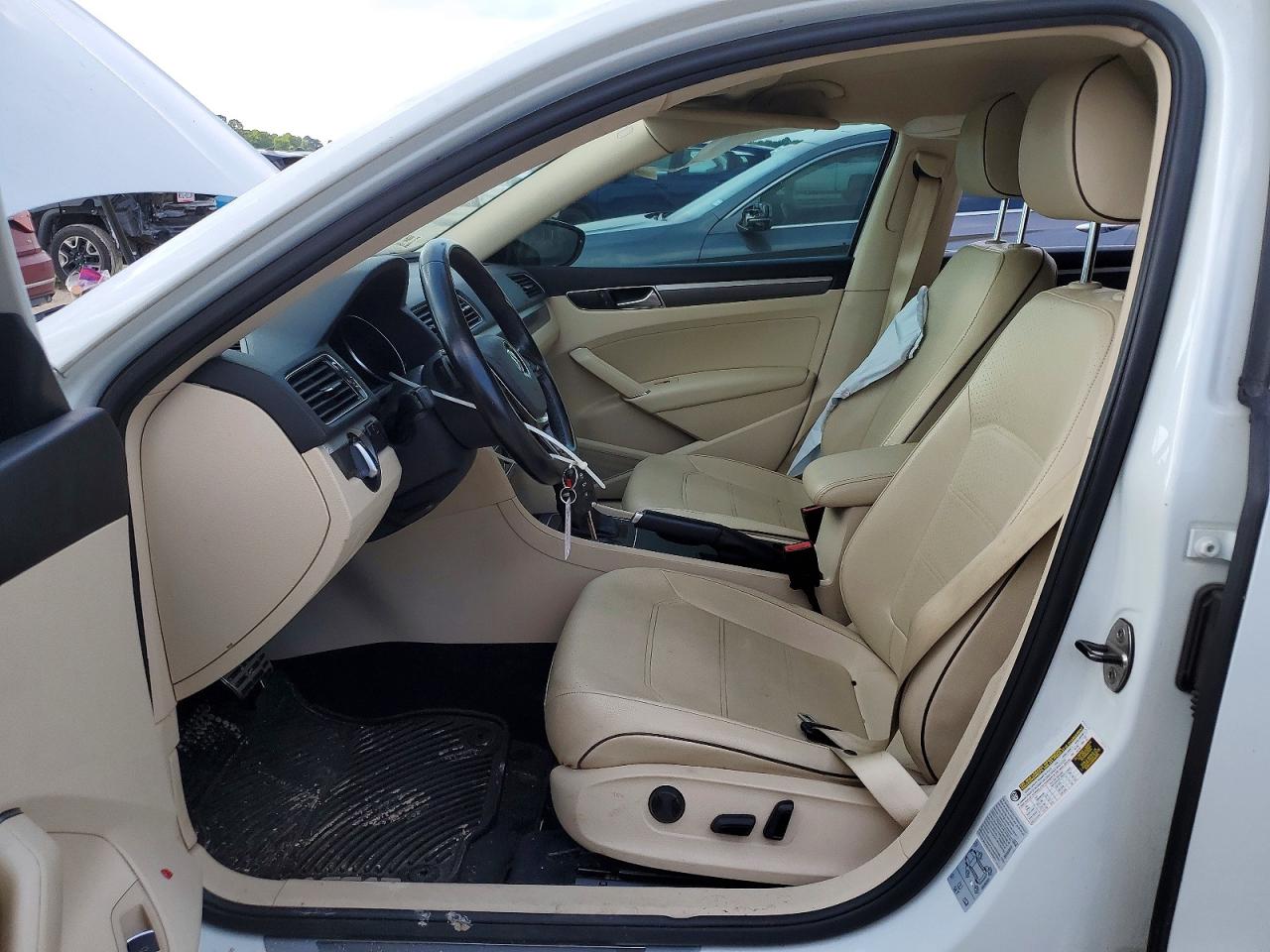Volkswagen Passat R-line