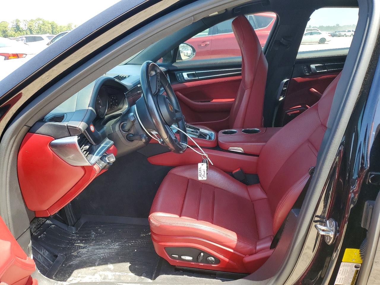 Porsche Panamera Base