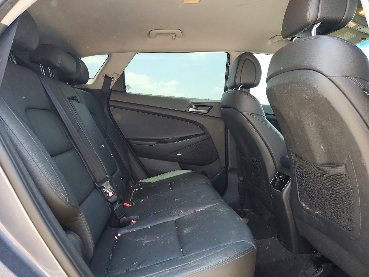 Hyundai TUCSON Sel Plus