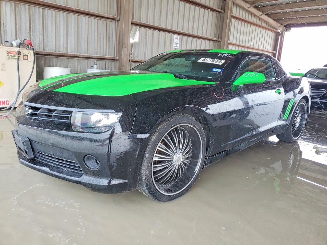 Salvage Chevrolet Camaro Image