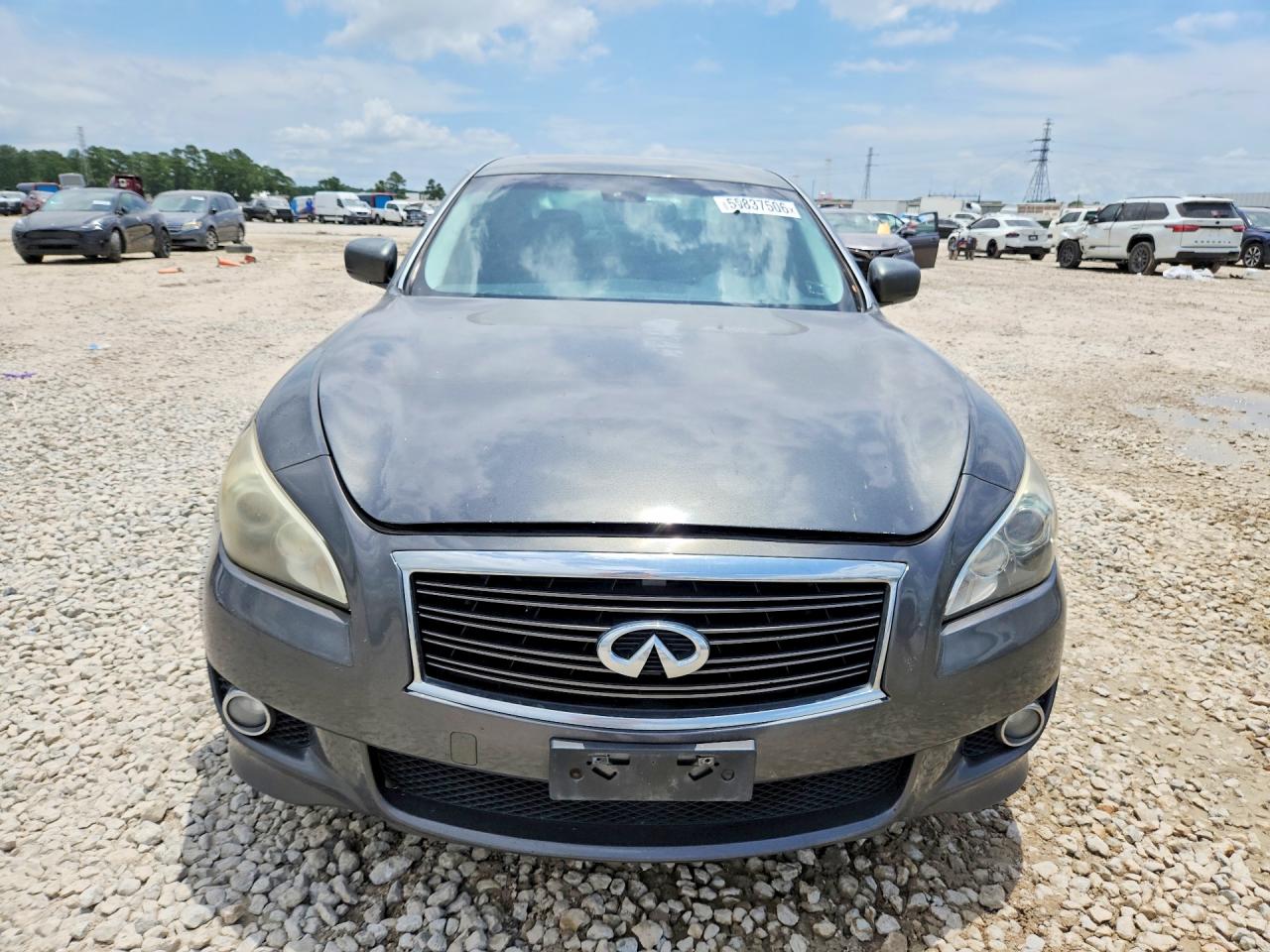 INFINITI M37 Base Base