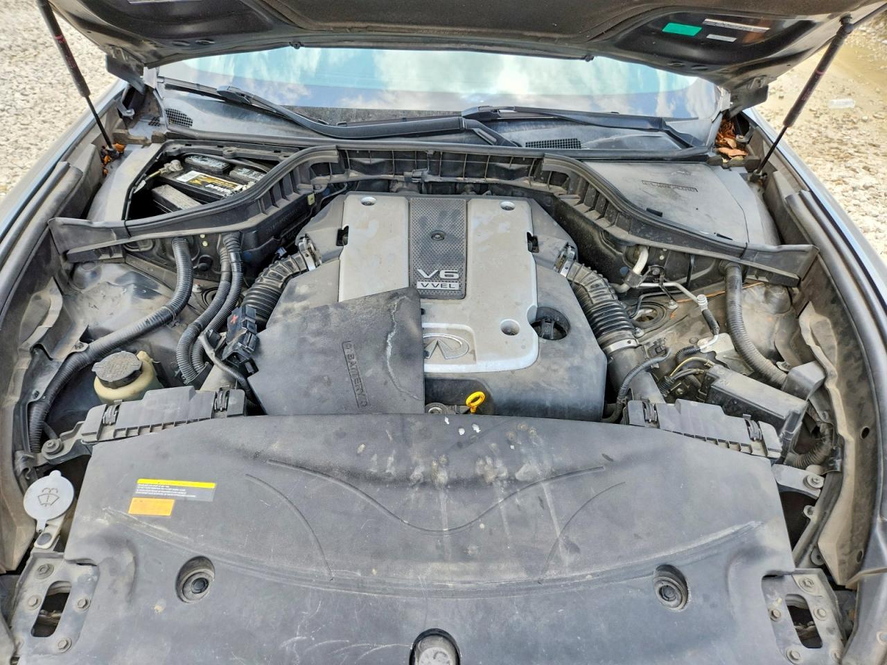 INFINITI M37 Base Base