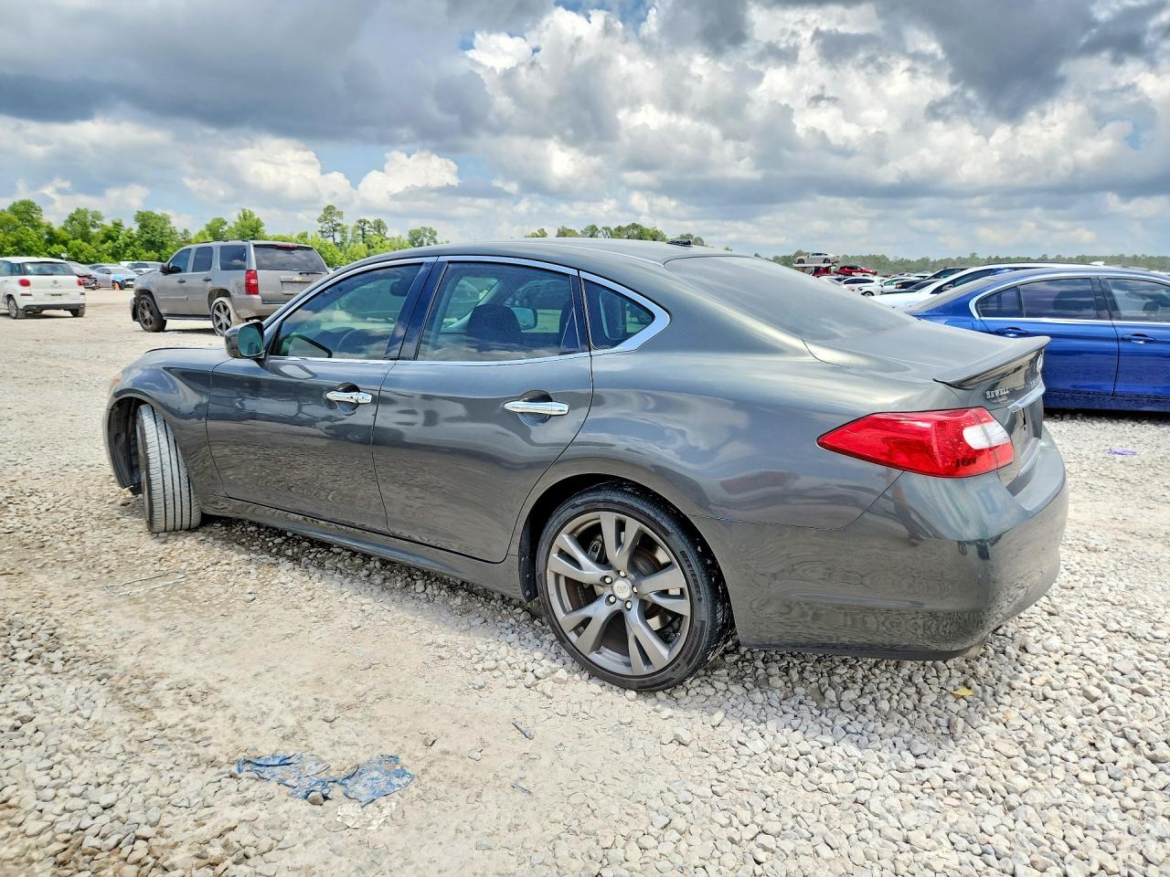 INFINITI M37 Base Base