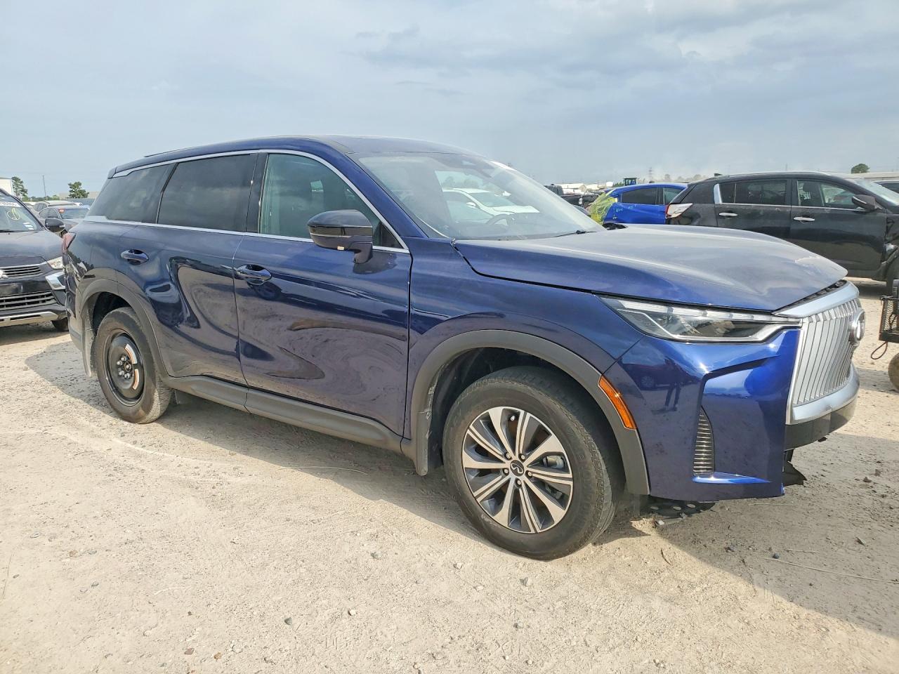 INFINITI Qx Pure