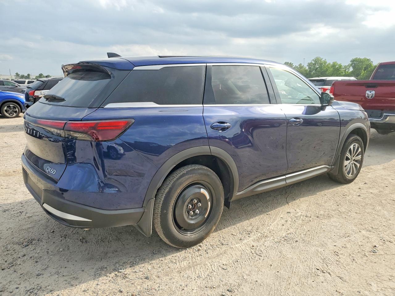 INFINITI Qx Pure