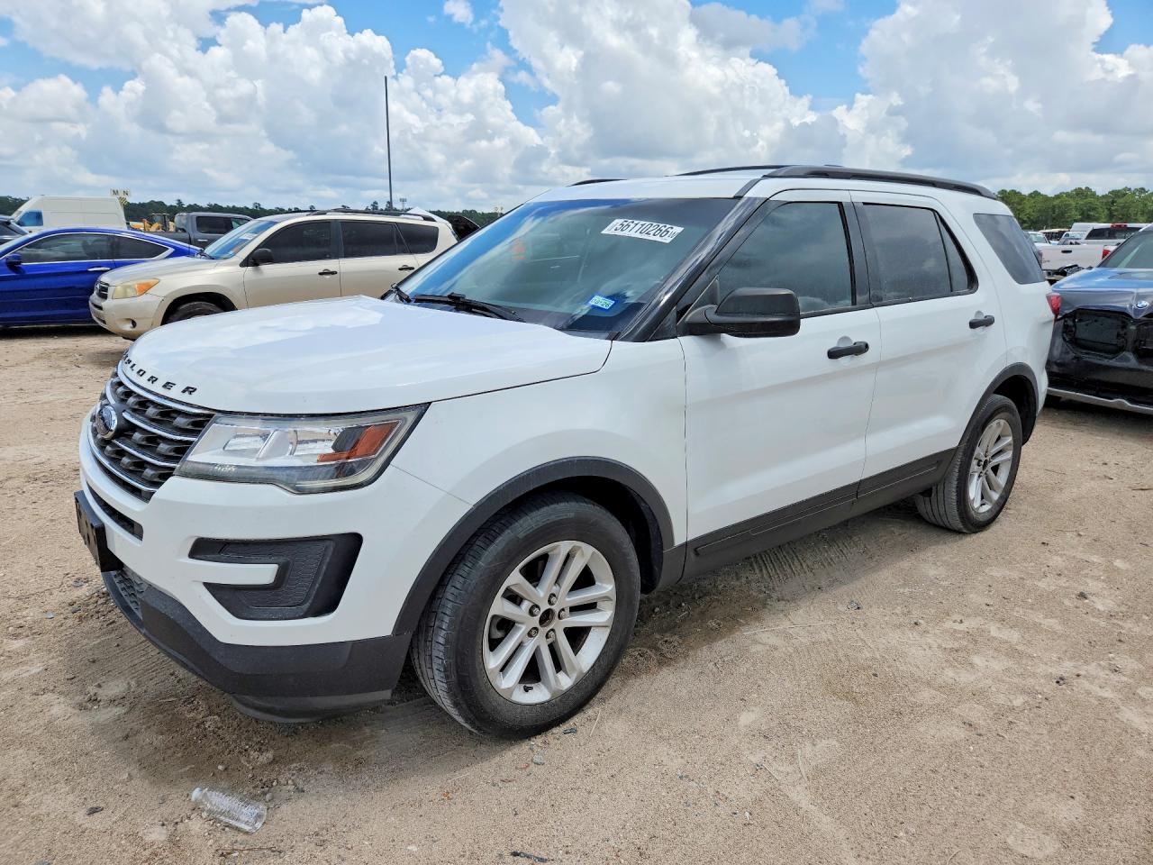 Salvage Ford Explorer Image