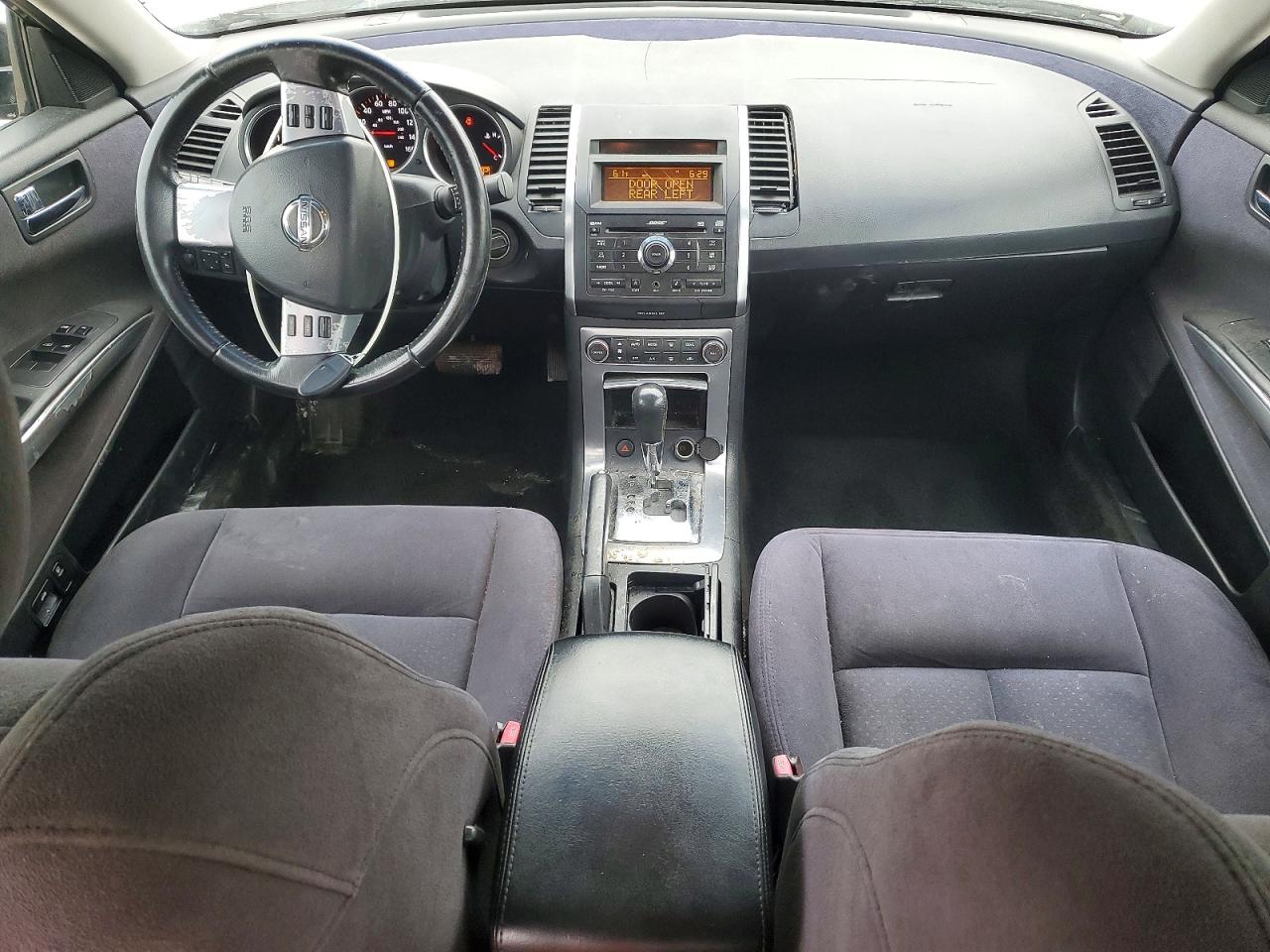 Nissan Maxima