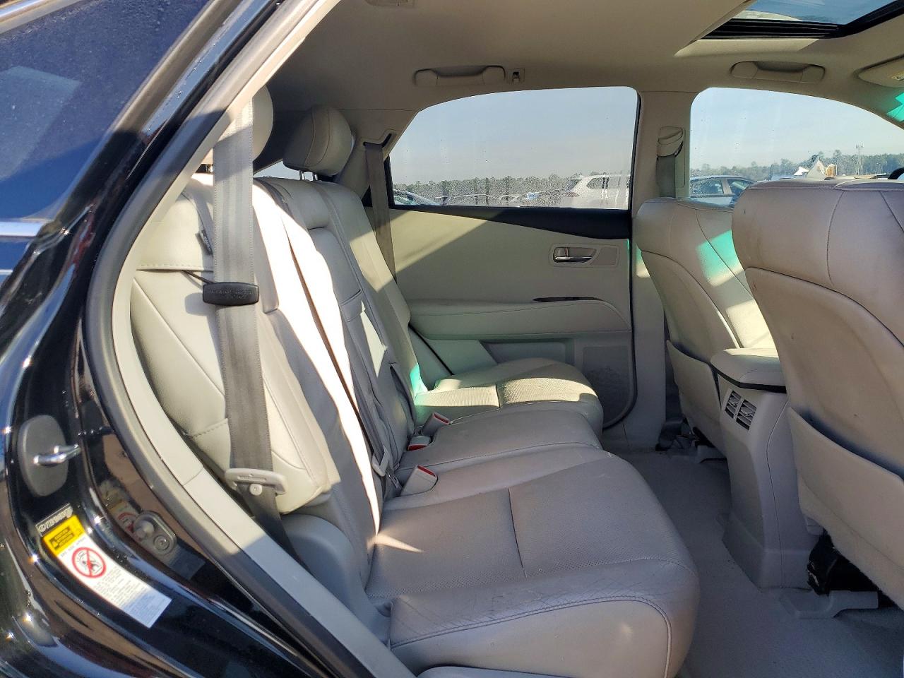 Lexus RX Base
