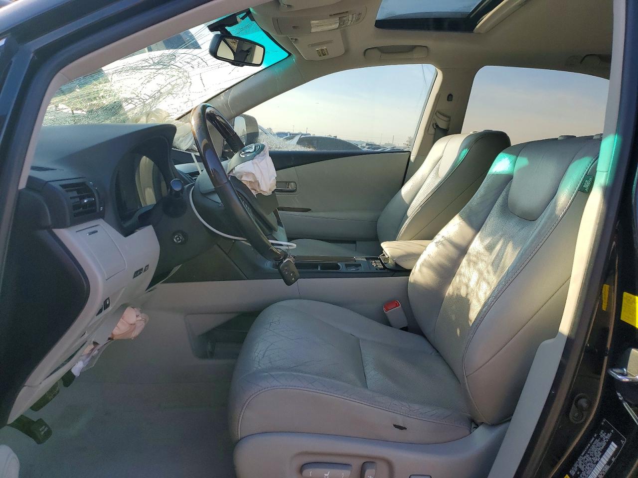 Lexus RX Base