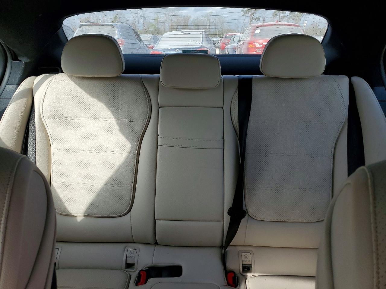 Mercedes-Benz C-Class 300