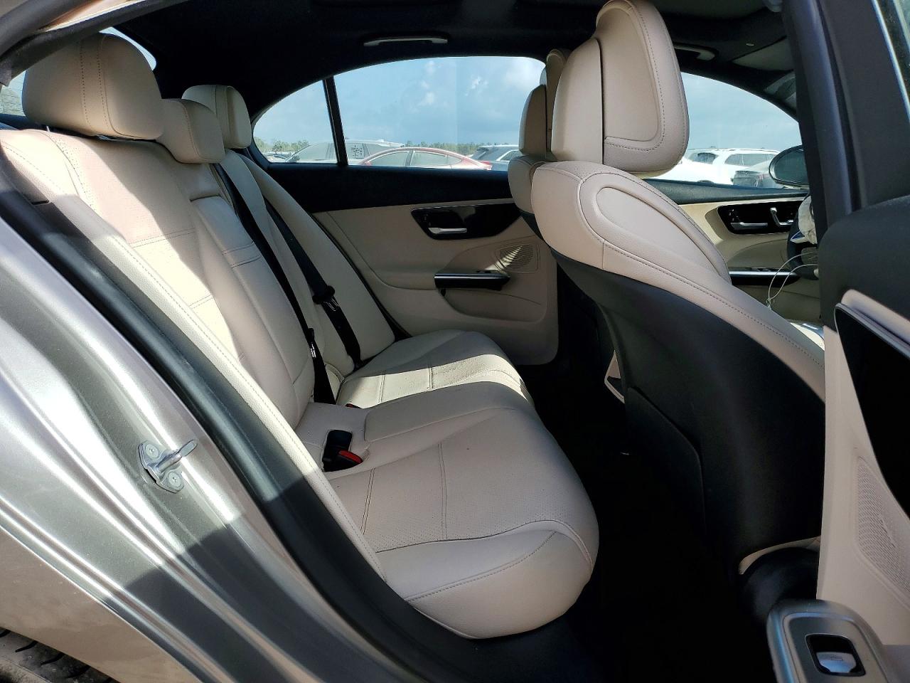 Mercedes-Benz C-Class 300