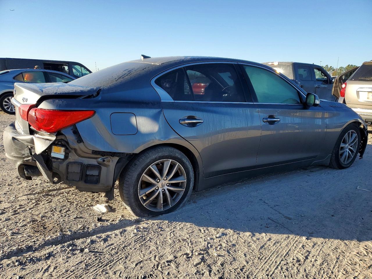 INFINITI Q50