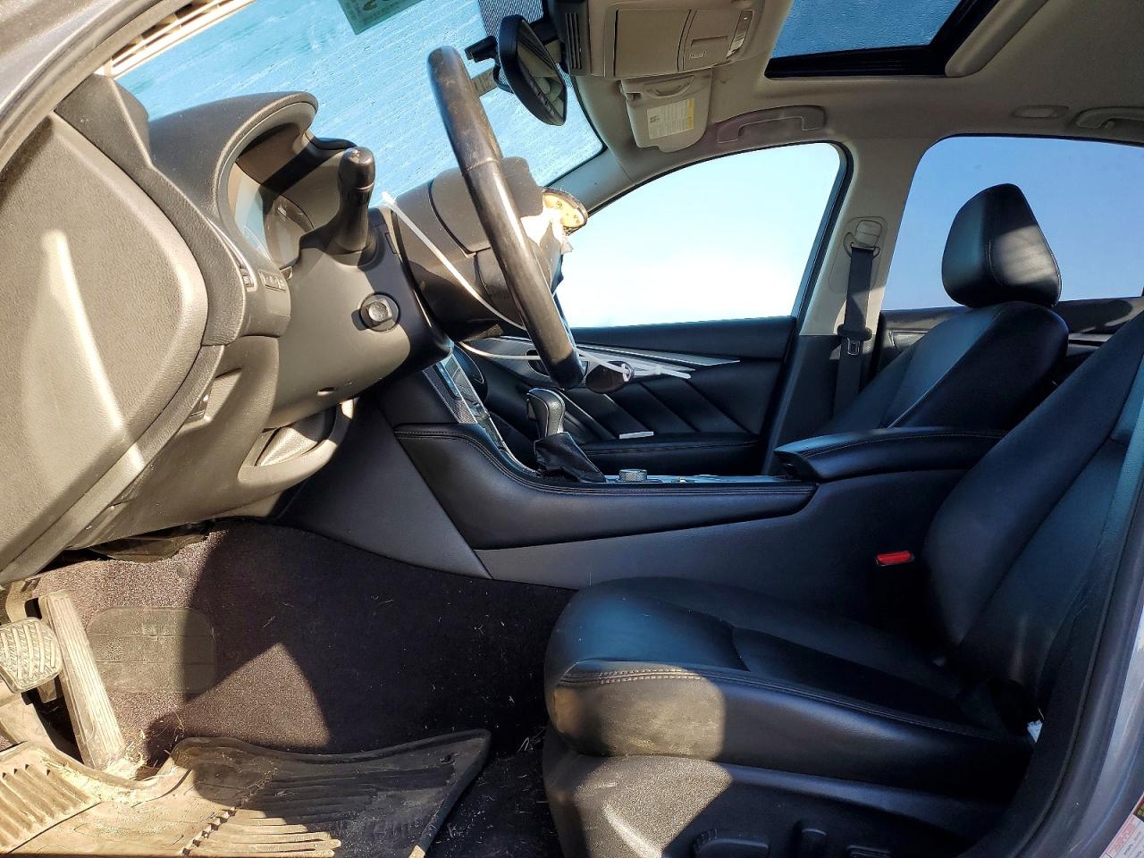 INFINITI Q50