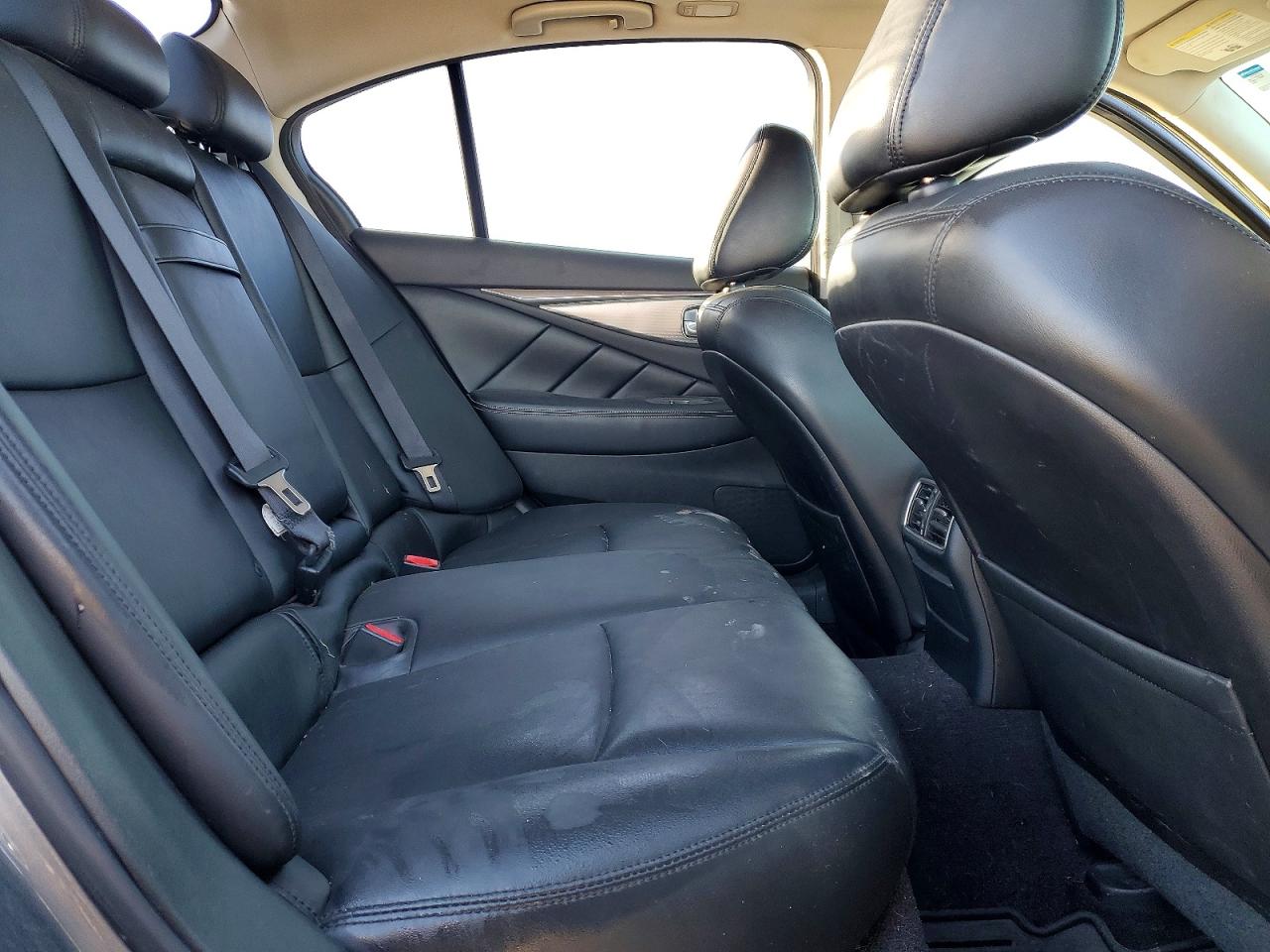 INFINITI Q50