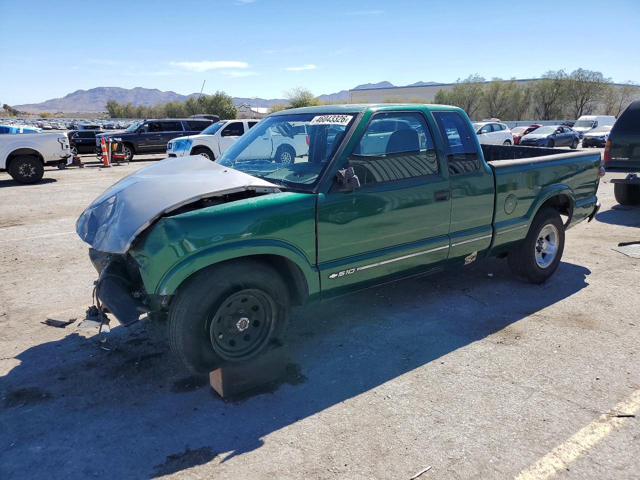 Salvage Chevrolet S-10 Image