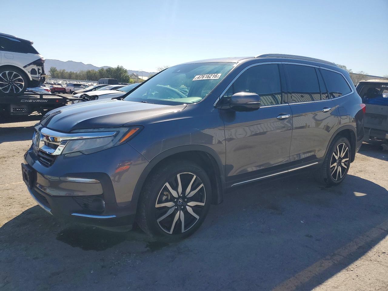 Salvage Honda Pilot Image