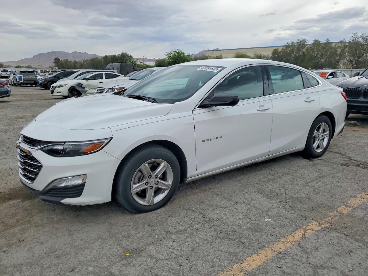 Salvage Chevrolet Malibu Image