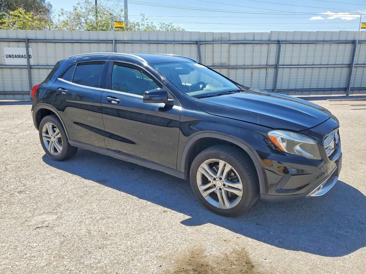 Mercedes-Benz GLA 250 4matic
