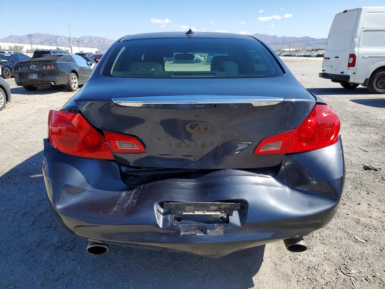 INFINITI G37 X