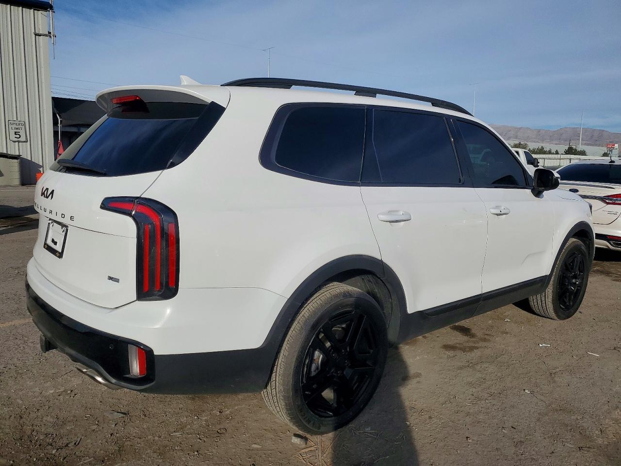 Kia Telluride Ex X-line