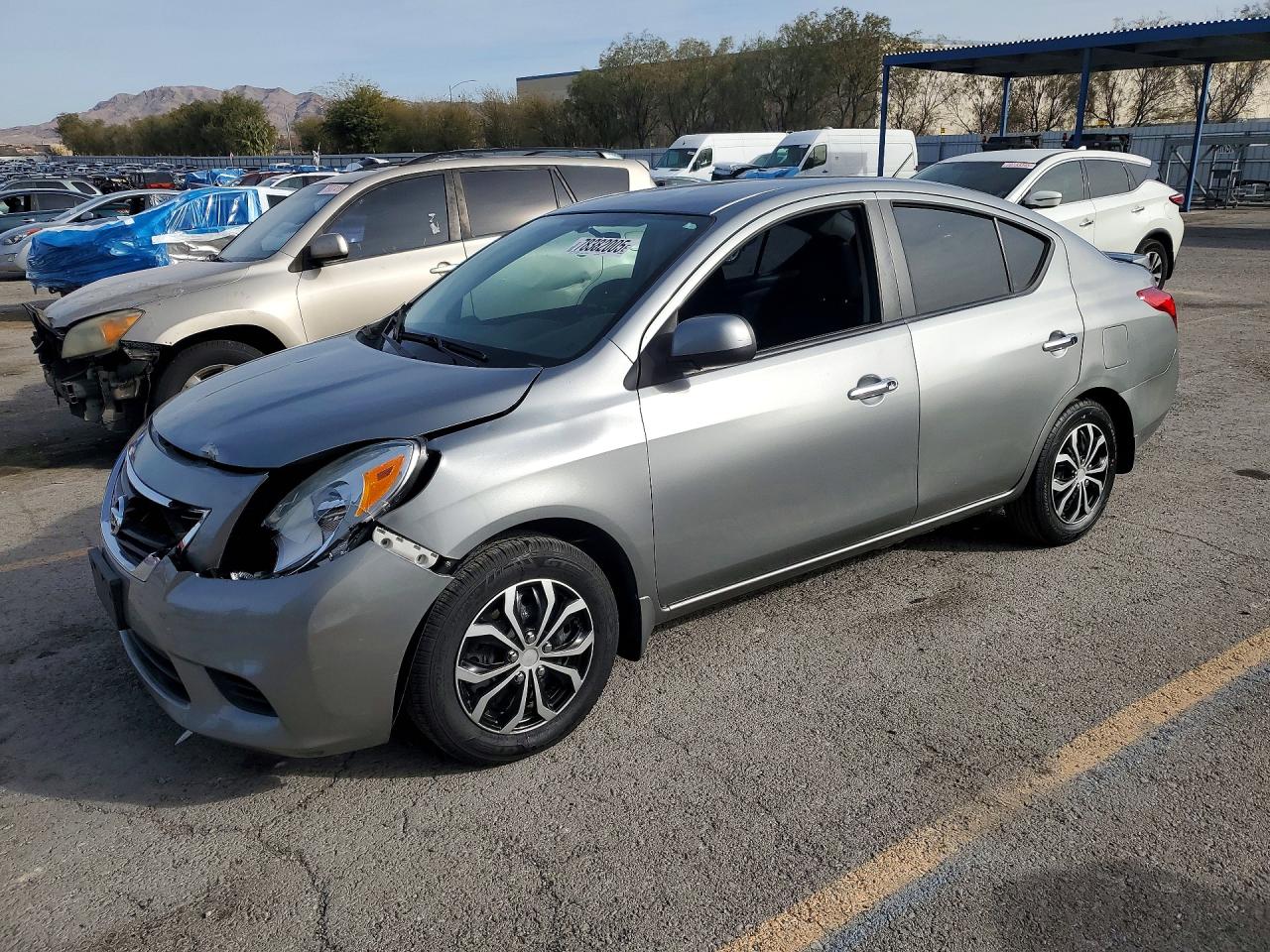 Salvage Nissan Versa Image