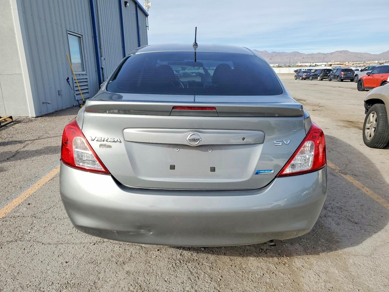 Nissan Versa 1.6 S